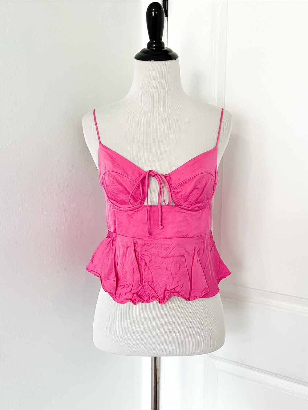 Sun Becomes Her Pink Tie-Front Bustier Cami Top - Size 2
